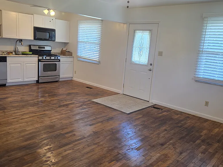 1446 Edgecombe Ave — Photo 5