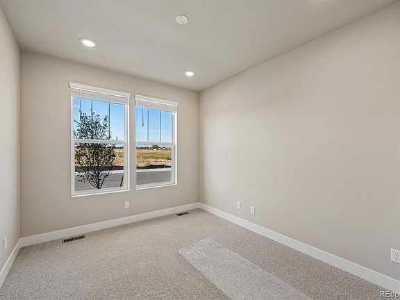 4th image of 2124 Silverado Lane