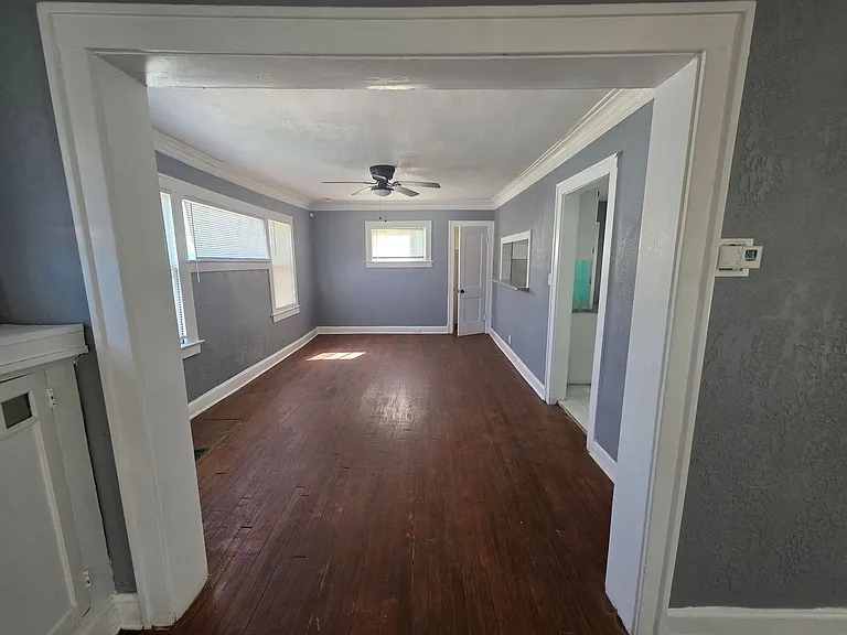 3701 Indiana Ave — Photo 4