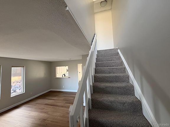 3rd image of 1279 S Sable Boulevard
