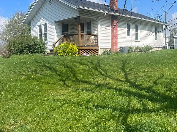 408 W Brown Ave, Bellefontaine, OH 43311
