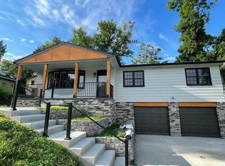 6317 Jaynes St, Omaha, NE 68104
