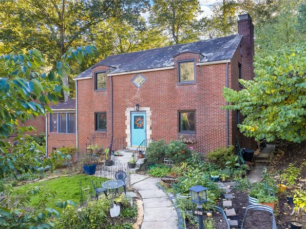 20 Brucewood Dr, Pittsburgh, PA 15228