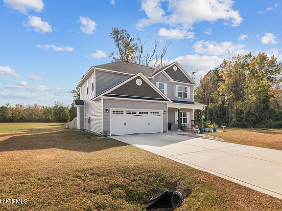 3rd image of 102 Village Creek Drive