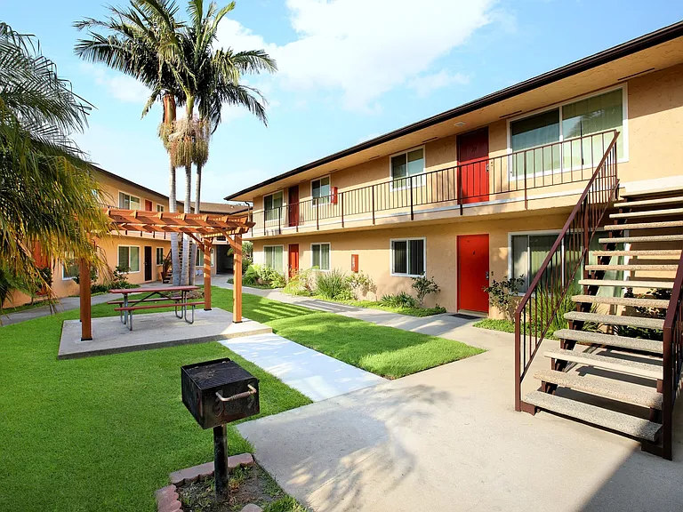 Armada Apartments — Photo 7