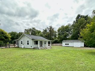 200 Mahanes Rd, Gordonsville, VA 22942