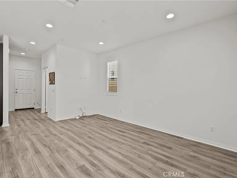 14610 W Isla Vista Dr — Photo 10