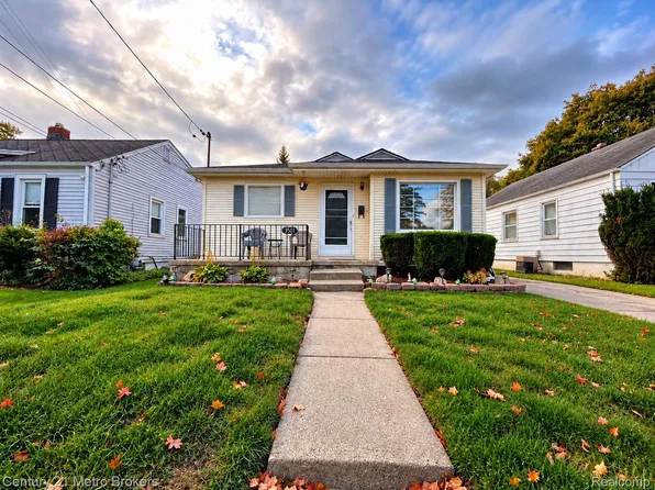 3501 Clairmont St, Flint, MI 48503