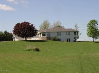 14716 County Road 31, Altura, MN 55910
