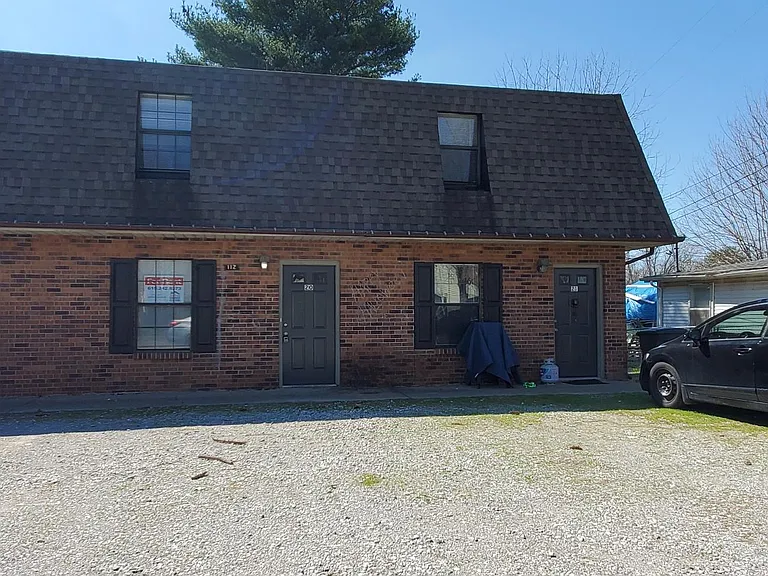 20-112 Victor Reiter Pkwy #20 — Photo 1
