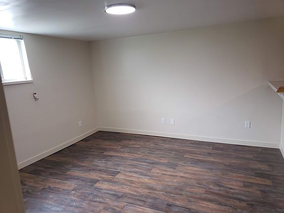 2nd image of 2201 E Roanoke St #B