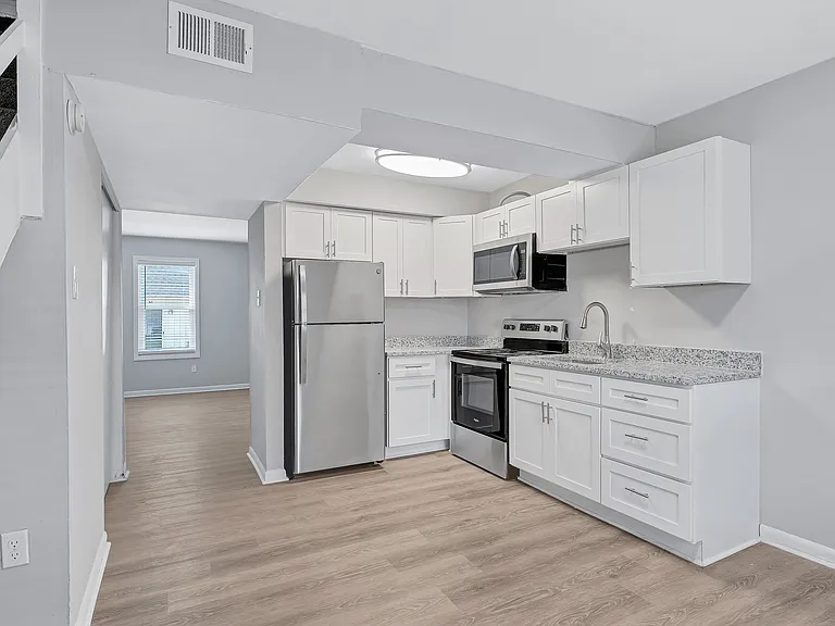 Twin Rivers Townhomes — Photo 7