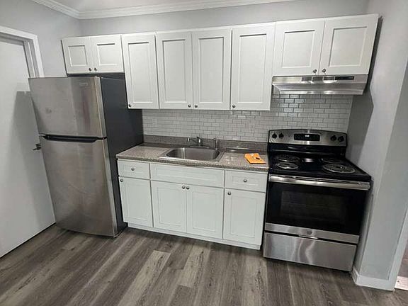 2nd image of 47 12th Ave APT 405