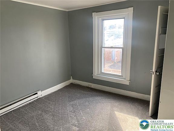 5th image of 914 N Mohr St
