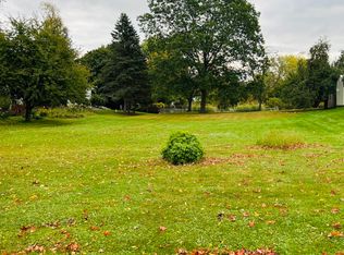 524 N Stewart Ave, Fremont, MI 49412