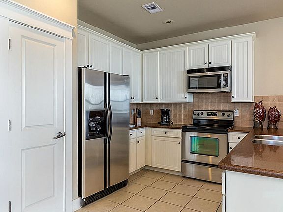 2nd image of 4121 Pointe West Dr Unit 203