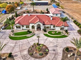 17194 Karen Rd, Madera, CA 93636