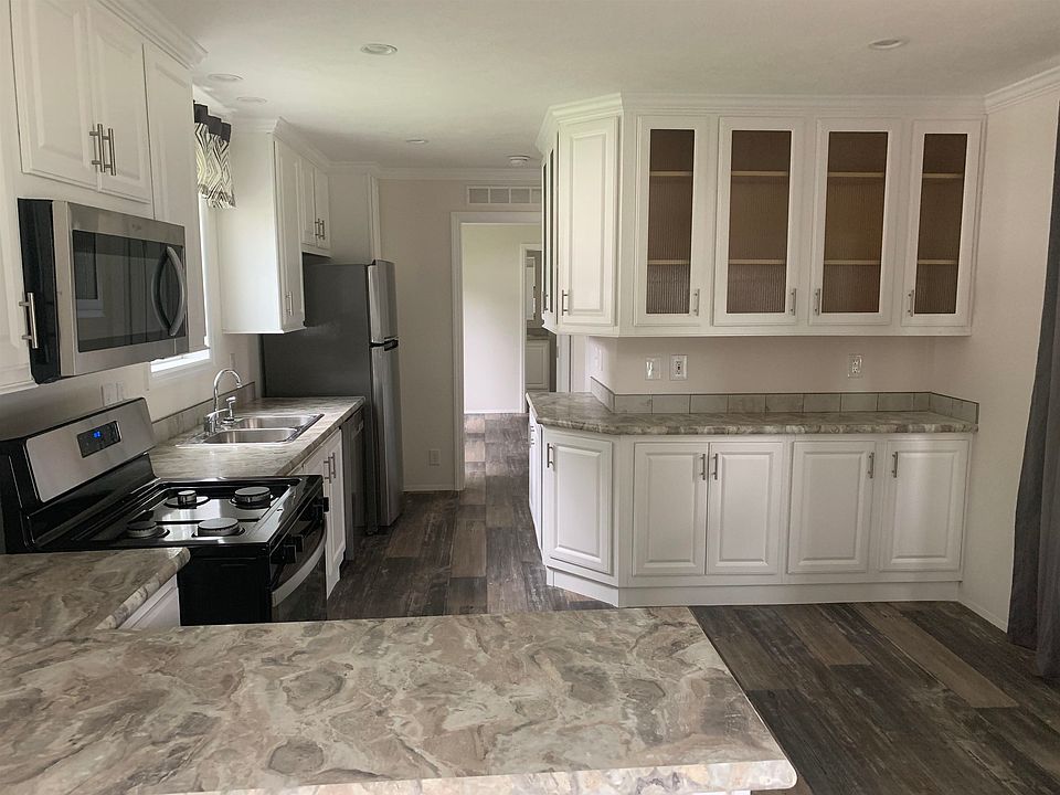 2nd image of 16 Cortland Way