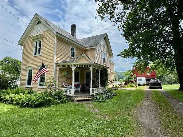 44 Bloom St, Gilbertsville, NY 13776