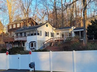 26 Bridge Ln, Yorktown Heights, NY 10598