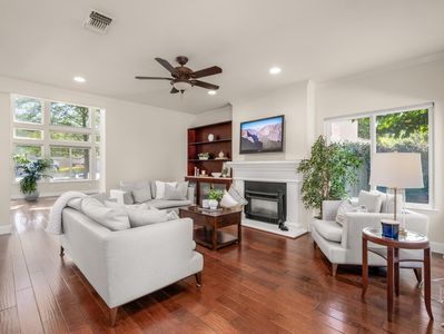 7222 N Stacia Avenue, Fresno, CA, 93720