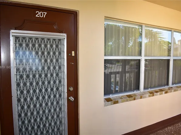 8851 Sunrise Lakes Blvd APT 207, Fort Lauderdale, FL 33322