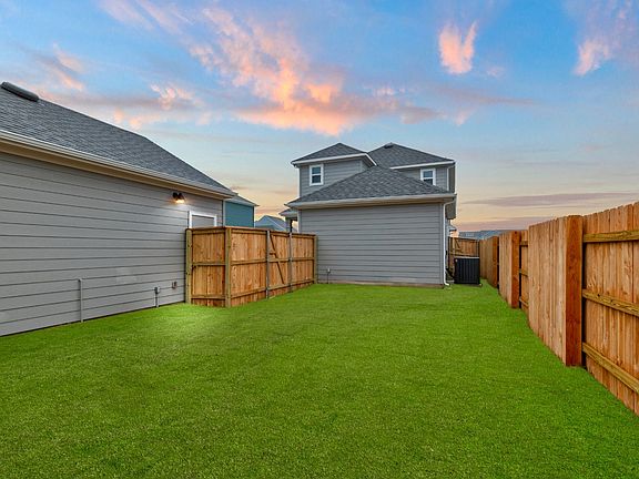 3rd image of 117 Cherry Blossom Ln