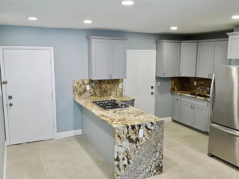 382 E Royal Palm Rd #80 — Photo 1