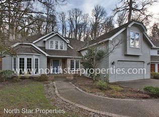 14363 Amberwood Cir, Lake Oswego, OR 97035