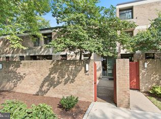 448 M St SW #4, Washington, DC 20024