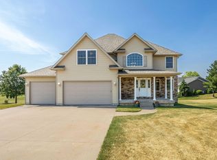 1938 Cranbrook Cross, Muscatine, IA 52761