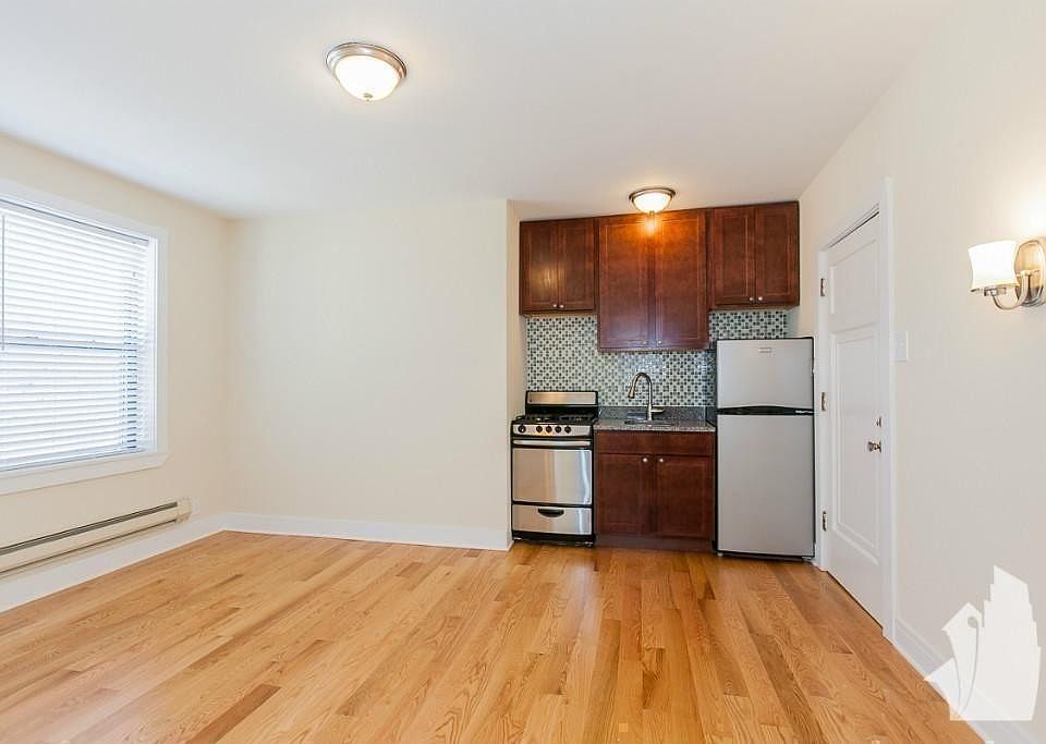 1st image of 4546 N Damen Ave #3