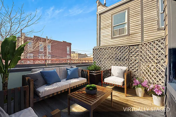 Sold by Compass | media 19