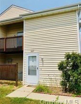 2nd image of 3824 Whispering Hills Pl