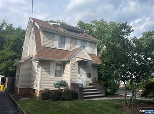 485 Maple Ave, Teaneck, NJ 07666