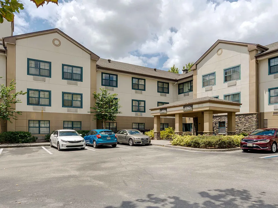 Orlando - Maitland - 1760 Pembrook Dr.