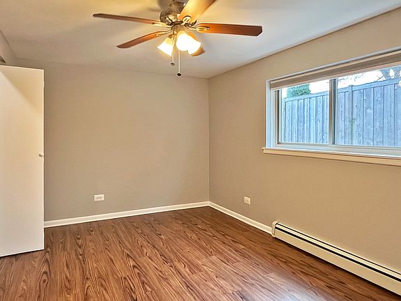 4th image of 921 Garfield St APT 3