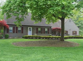 6 Shire Dr, Wallingford, CT 06492