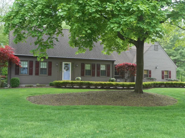 6 Shire Drive, Wallingford, CT 06492