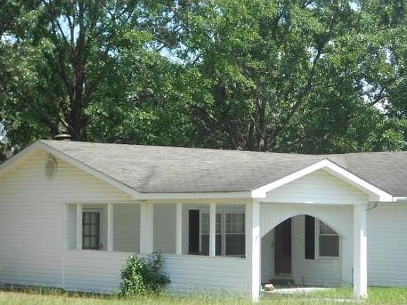 2nd image of 427 Eastwood Dr