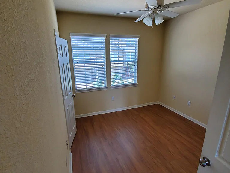 7736 Osakwe St — Photo 32