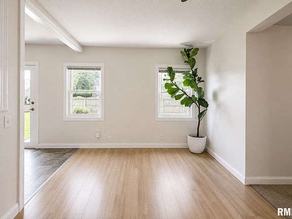 5th image of 204 E Pine St