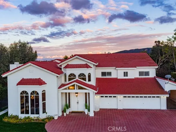4020 Clarinda Dr, Tarzana, CA 91356