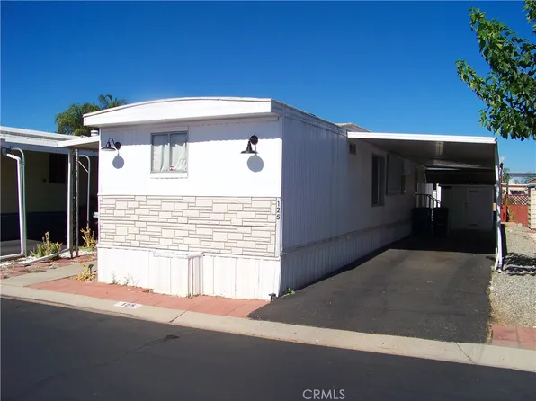 575 S Lyon Ave Space 125, Hemet, CA 92543