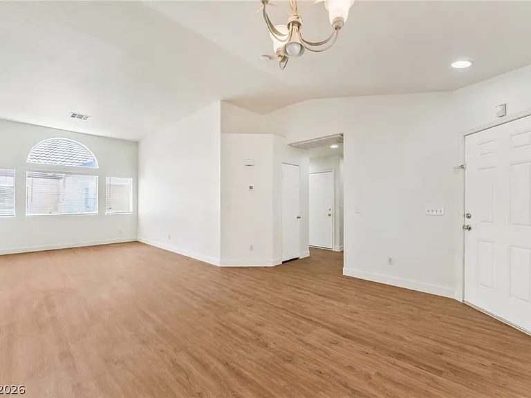 8924 Colorful Pines Ave — Photo 4