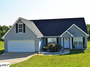 8 Ladder Ct, Fountain Inn, SC 29644