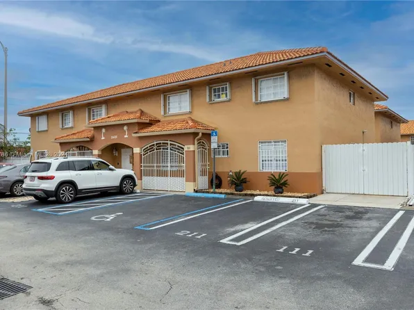 2403 W 76th St APT 111, Hialeah, FL 33016