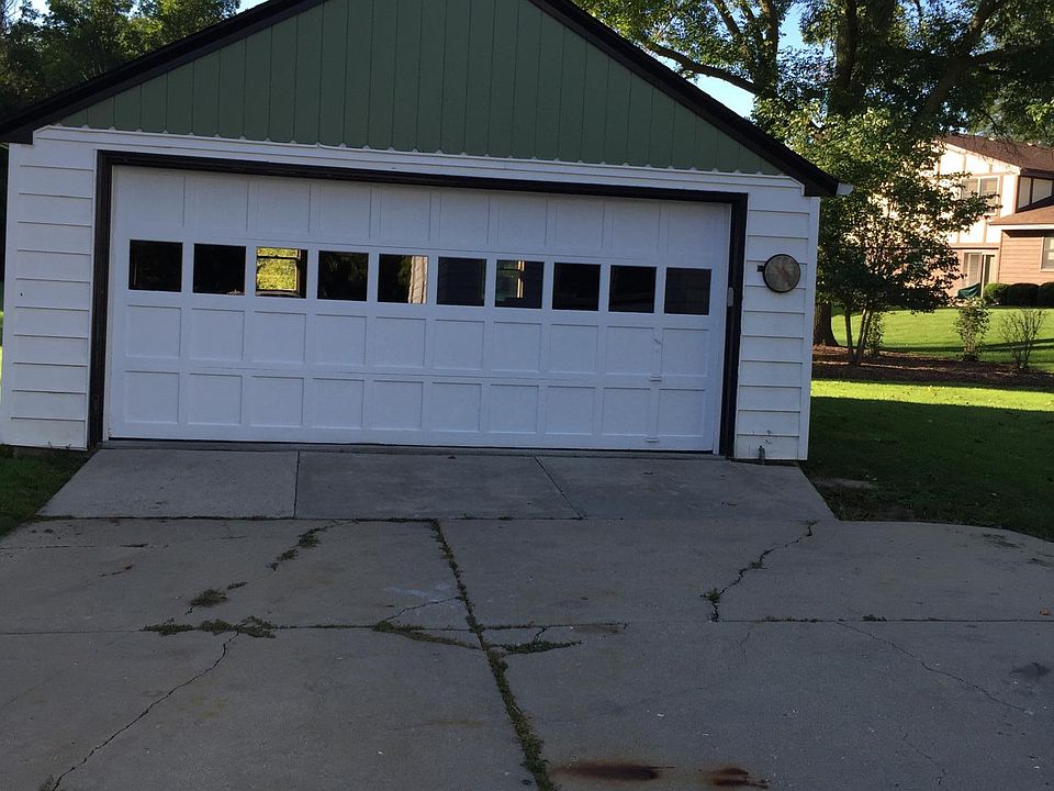 2nd image of 7017 W Howard Ave