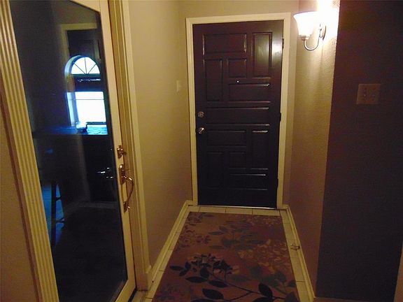 4th image of 4841 Ash Glen Ln