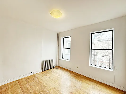 Rented by Pear NYC LLC | media 8